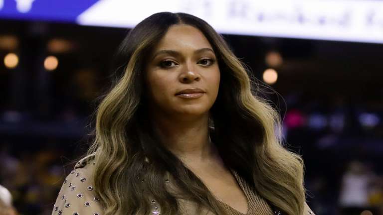 Beyoncé lanza “Black Parade” para apoyar a familias afrodescendientes