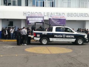 Barbosa conjura la huelga de los policías estatales