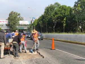 Inicia Gobierno del Estado bacheo emergente en Recta a Cholula