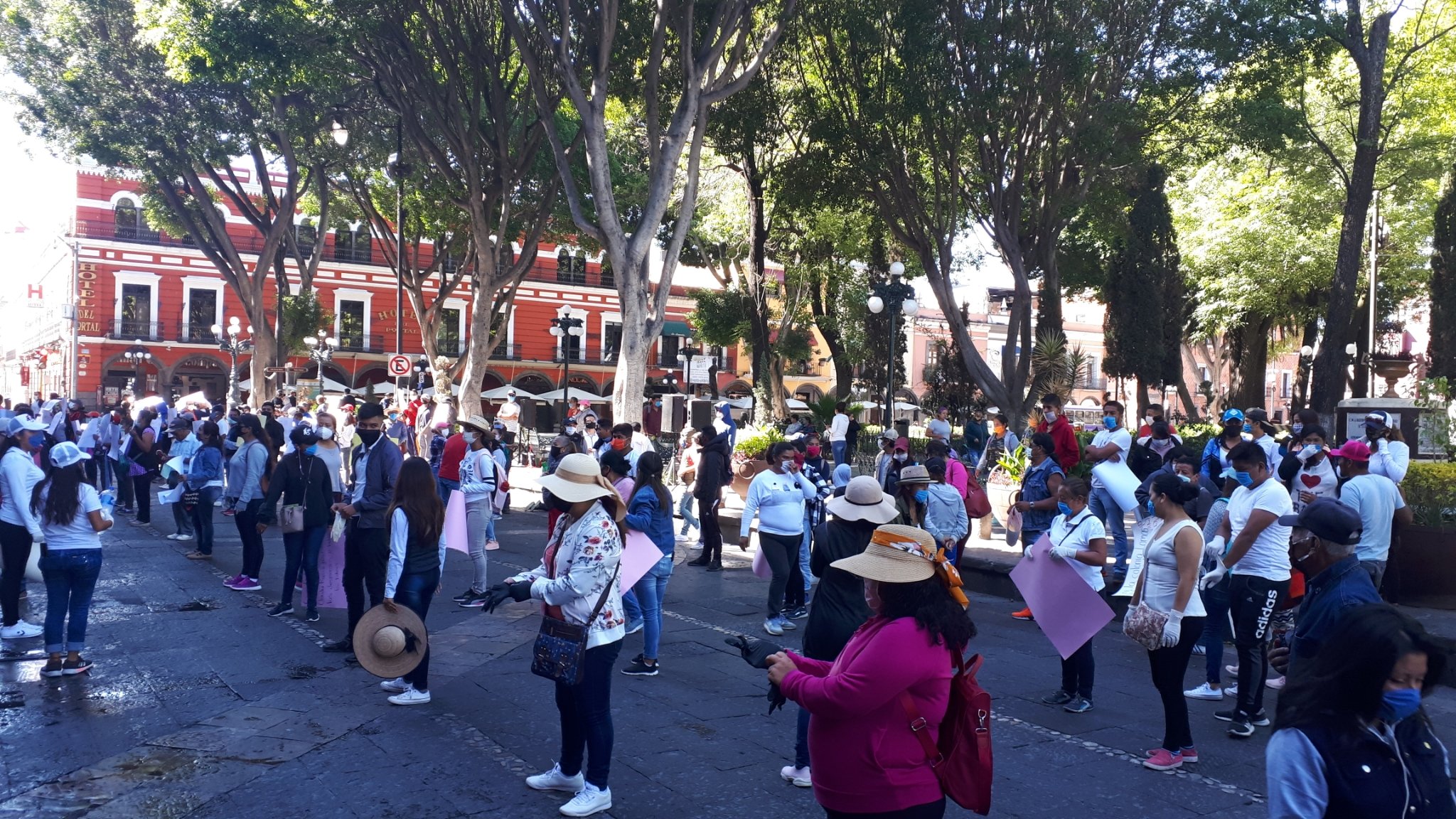 Antorchitas exigen al Ayuntamiento de Puebla despensas