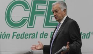 “No le dieron difusión adecuada” a tarifas eléctricas: AMLO reclama a Bartlett