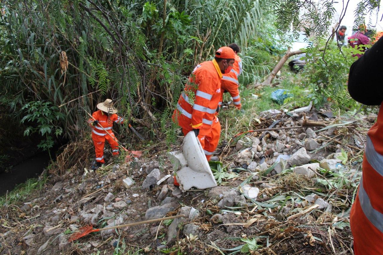 Organismo de Limpia continúa limpieza preventiva de ríos, barrancas y vasos reguladores para evitar inundaciones
