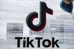 Prohibición y acusaciones de censura: ¿qué está pasando con TikTok?