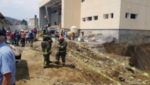 Derrumbe en el Hospital General de Topilejo, deja cuatro personas lesionadas