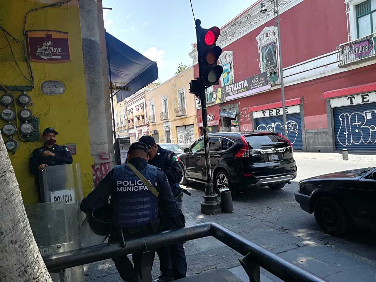 Se mantienen operativos para evitar comercio en vía pública en la ciudad de Puebla