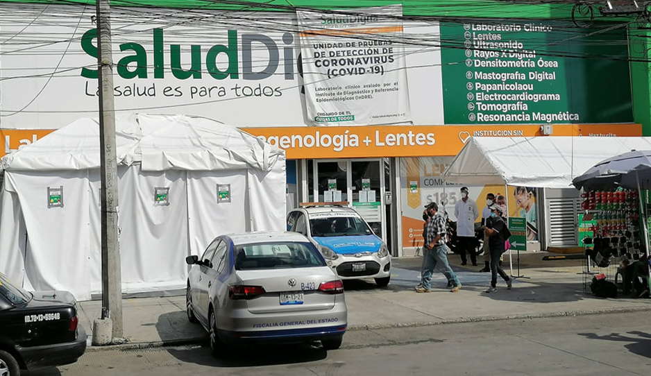 Muere hombre de la tercera edad quien presentaba problemas para respirar en las instalaciones de Salud Digna