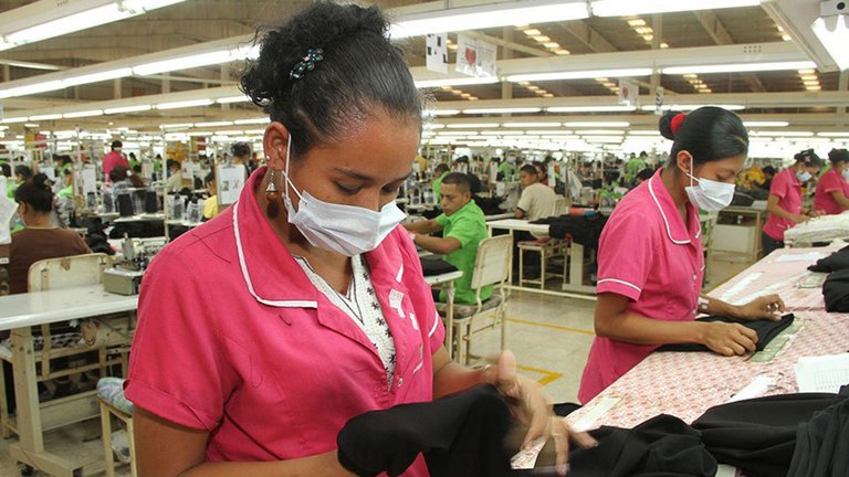 Inegi registra más de 15 millones de personas sin trabajo por COVID-19; mujeres son las más afectadas