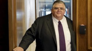 Carstens advierte aumento en casos de insolvencia en familias y empresas