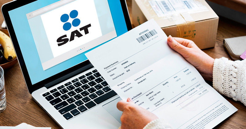 La economía cae, pero el SAT recauda aún más