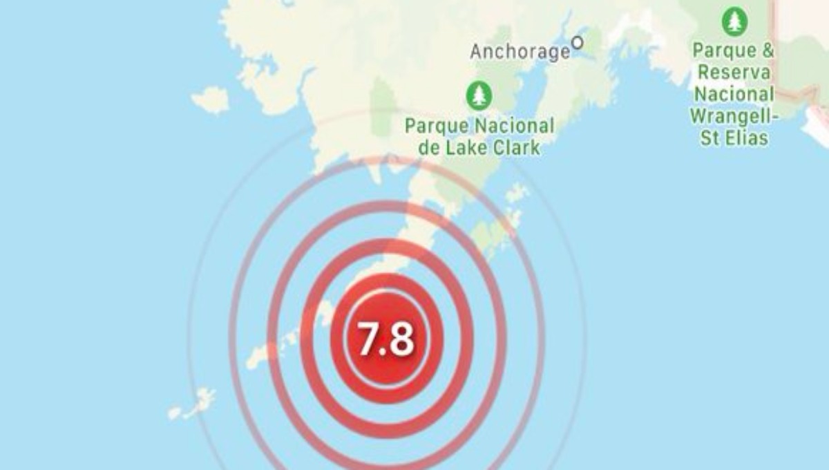 Terremoto de magnitud 7.8 azota a Alaska; activan alerta de tsunami