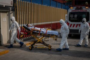 NYT resalta que México enfrenta uno de los peores brotes de coronavirus del mundo, con más de 52 mil muertes