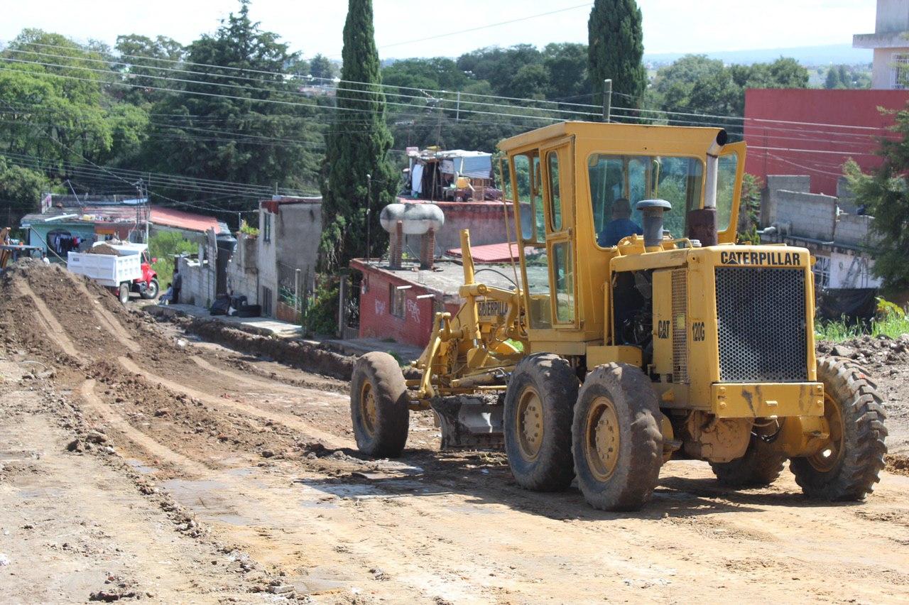 Ayuntamiento de Puebla construye más vialidades en San Baltazar y San Jerónimo Caleras