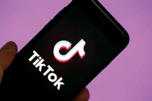 Nebraska es el primer estado de EUA que prohíbe el uso de TikTok