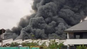 Fuerte incendio en almacén de medicamentos de Unicef en el Congo