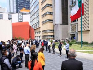 IMSS rinde homenaje a víctimas de covid-19