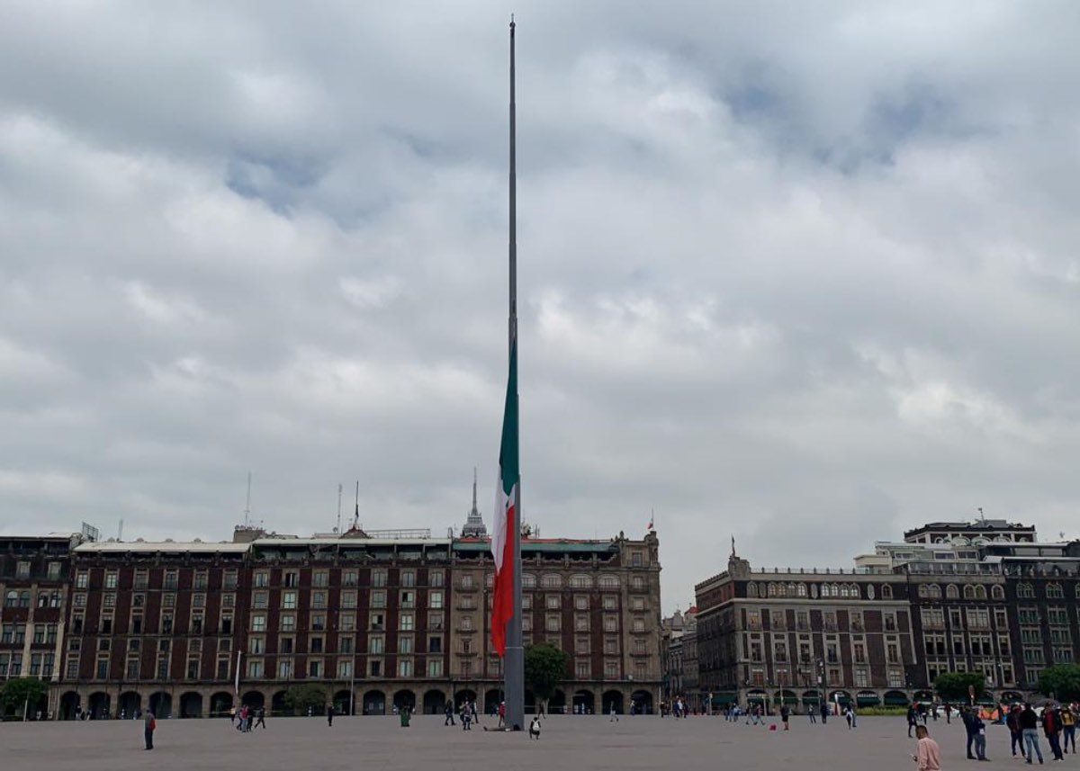 Izan bandera a media asta por Duelo Nacional