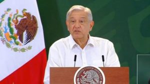 AMLO señala hipocresía: gobierno de Calderón censuró a Aristegui y a Gutiérrez Vivó