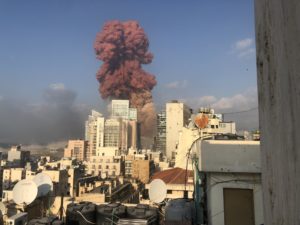 Declaran luto nacional en Beirut tras explosión