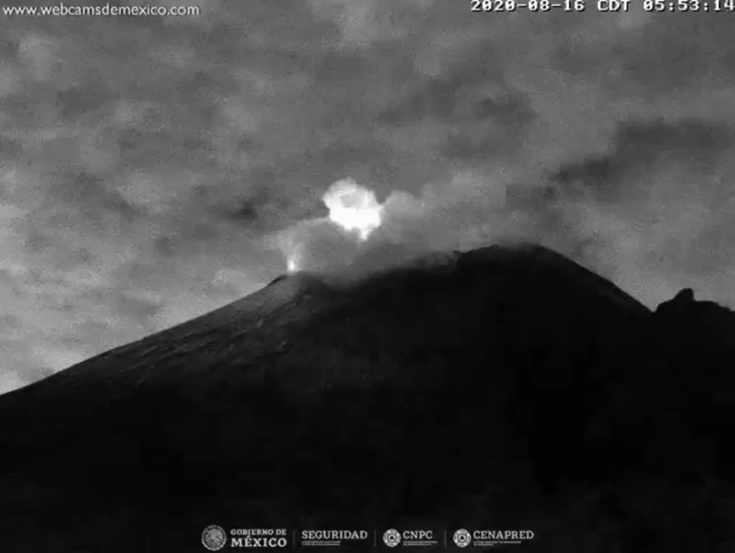 Registra volcán Popocatépetl expulsión leve de gases y vapor de agua
