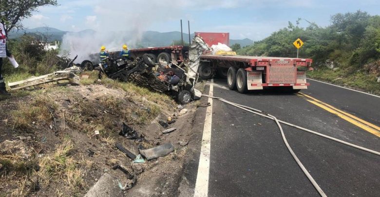 Accidente en la carretera federal Izúcar de Matamoros-Cuautla deja cinco muertos