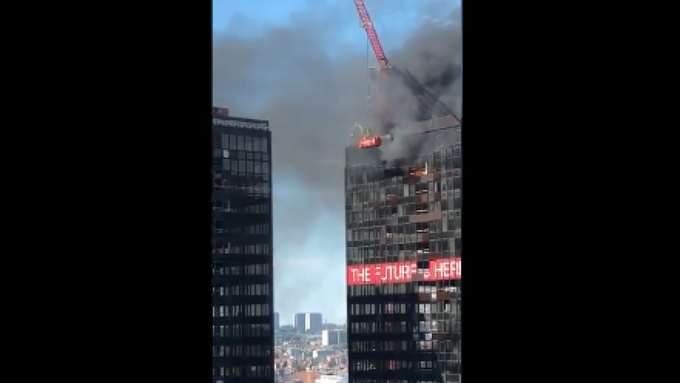 Se incendia último piso del World Trade Center de Bruselas