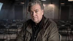 Detienen a Steve Bannon, exasesor de Trump, por fraude en recaudación de fondos para muro