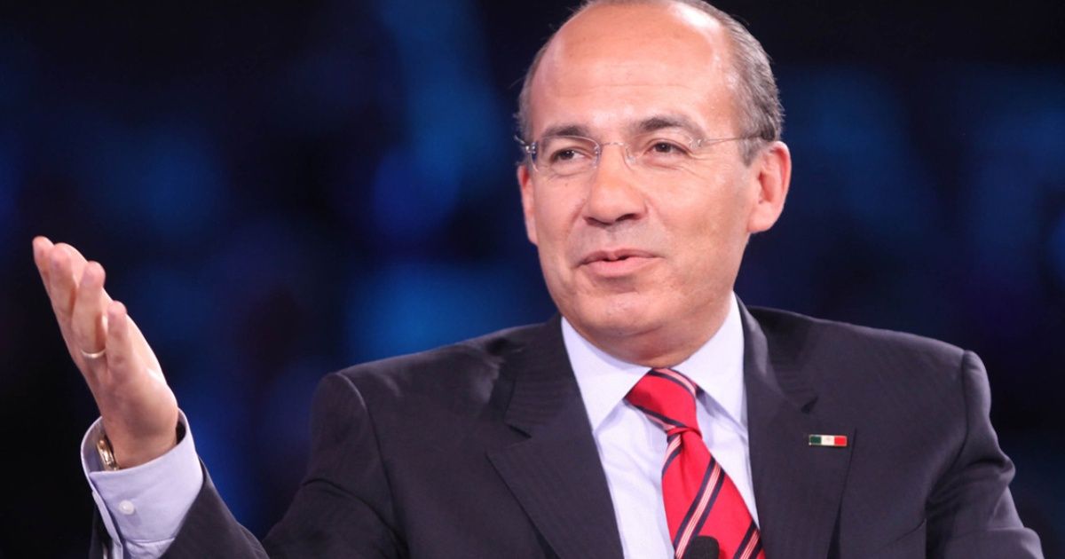 Felipe Calderón defiende a Carlos Loret de Mola…