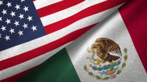 EUA levanta la alerta de viaje por COVID-19 para el mundo, pero no para México
