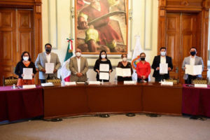 Toman protesta integrantes del Comité de Igualdad Laboral y No Discriminación del Ayuntamiento de Puebla