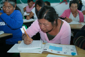 Alumnos del INEA podrán acceder a un certificado para ingresar al siguiente nivel educativo