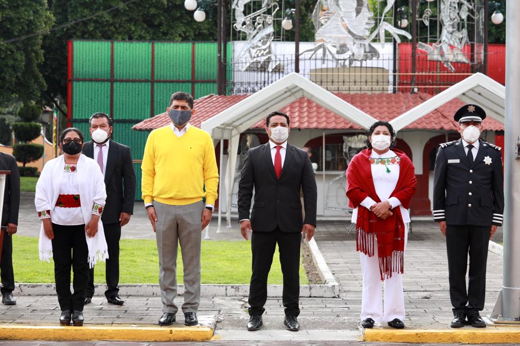 Encabeza Pérez Popoca ceremonia por la conmemoración del CCX Aniversario de la Independencia