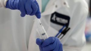 Vacuna china contra el COVID-19 se probará en niños y adolescentes a finales de septiembre