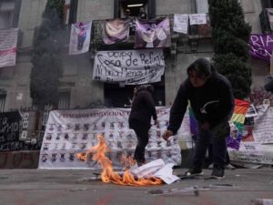 Exigen renuncia de Rosario Piedra a CNDH