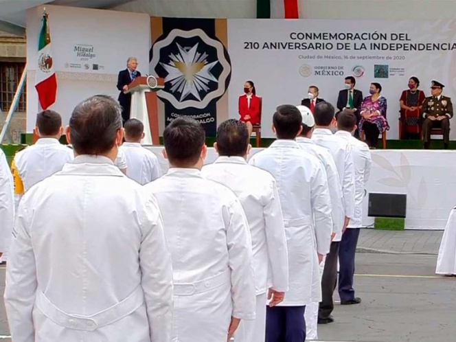 ‘Representan altos ideales de la 4T’: Sánchez Cordero a médicos