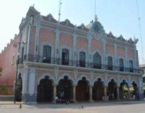 El grave jaloneo por Tehuacán que derivaría en desacato