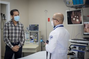 Rector Alfonso Esparza inaugura la Unidad de Endoscopía del HUP