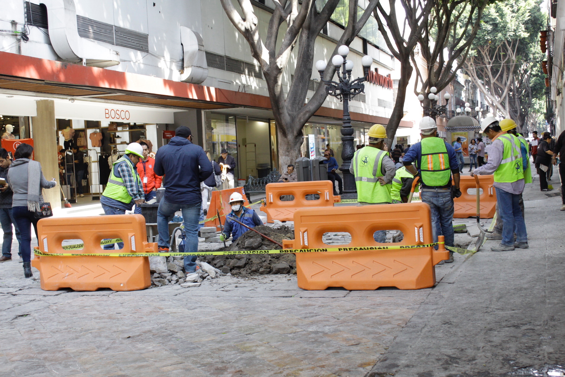 Comuna debe tramitar permisos a Smadsot para realizar obras en el corredor 5 de Mayo: Barbosa