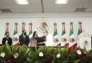 Olga Sánchez hace entrega del Segundo Informe de Gobierno