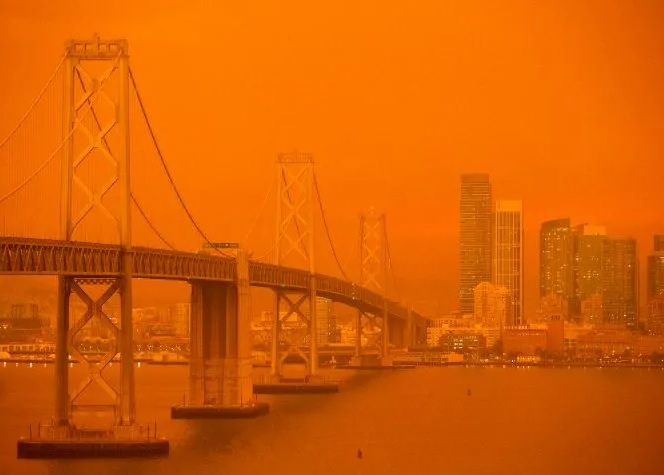 Un cielo apocalíptico cubre San Francisco tras incendios
