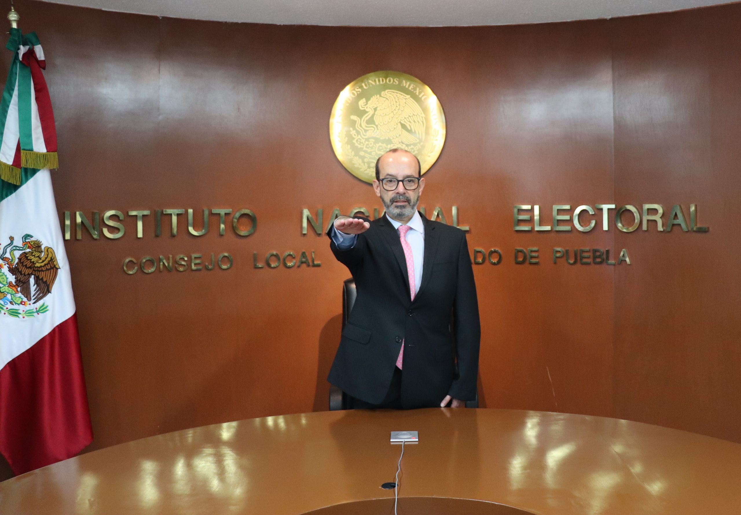 Rinde protesta Marcos Rodríguez como presidente del Consejo Local del INE