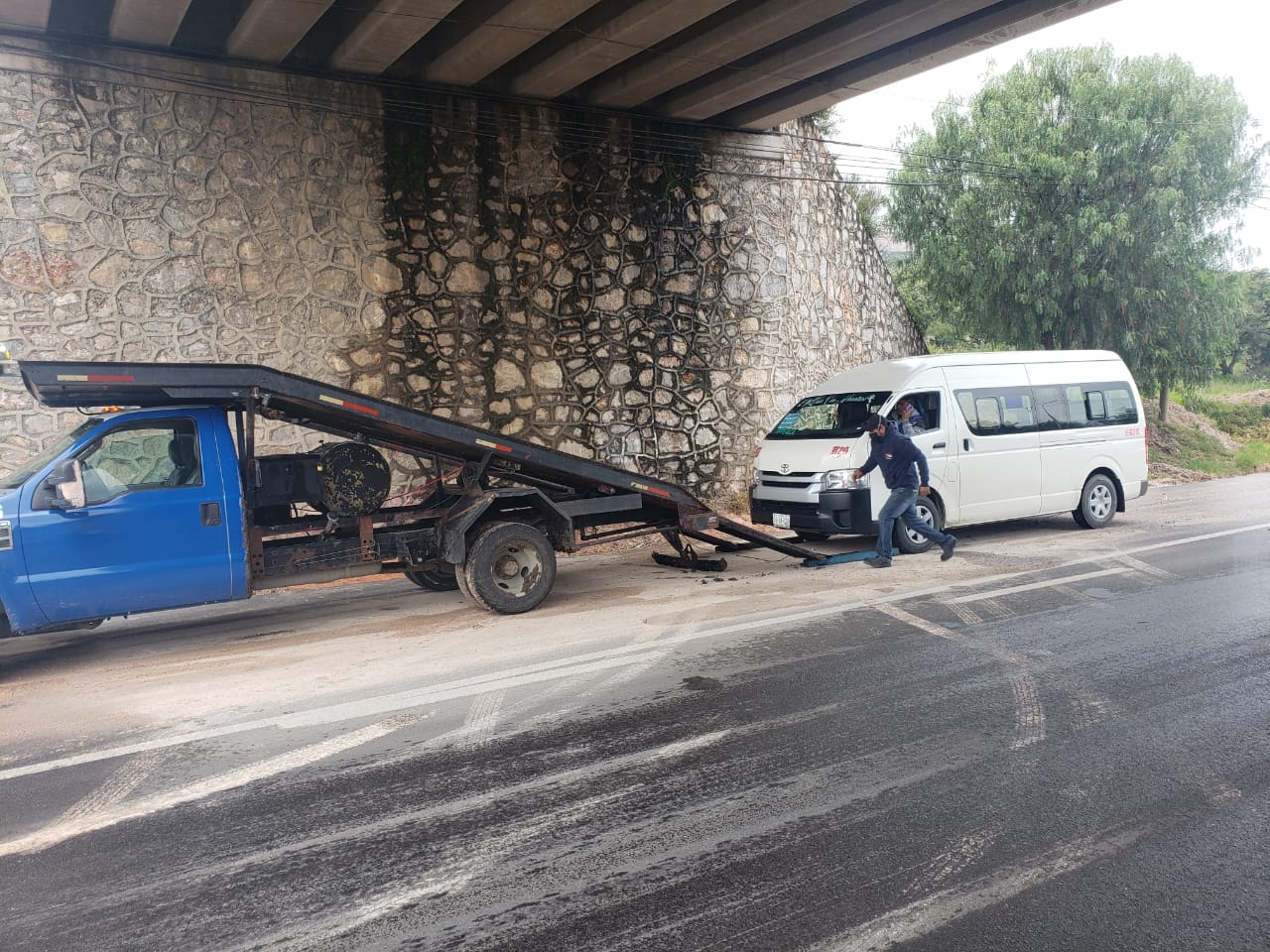 Asegura SMT 12 unidades irregulares en el municipio de Tepeaca e infracciona a 11