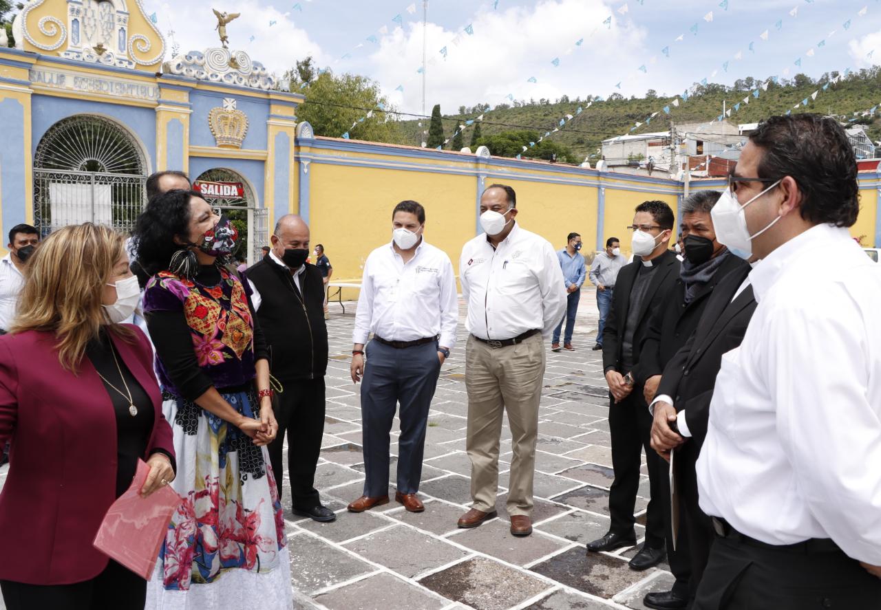 Gobierno entrega reconstrucción de tres templos en Tecamachalco