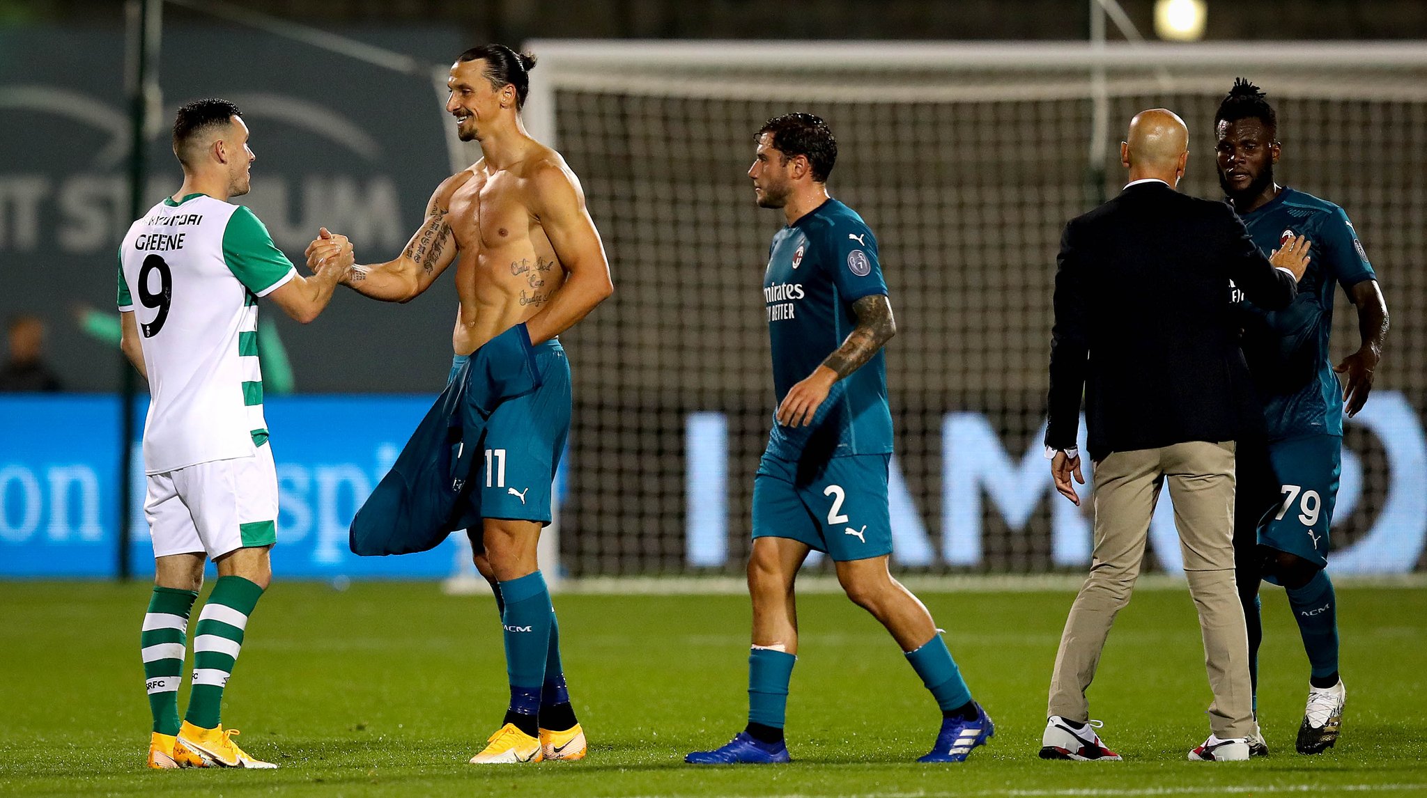 Zlatan Ibrahimovic, delantero del Milán, da positivo a COVID-19