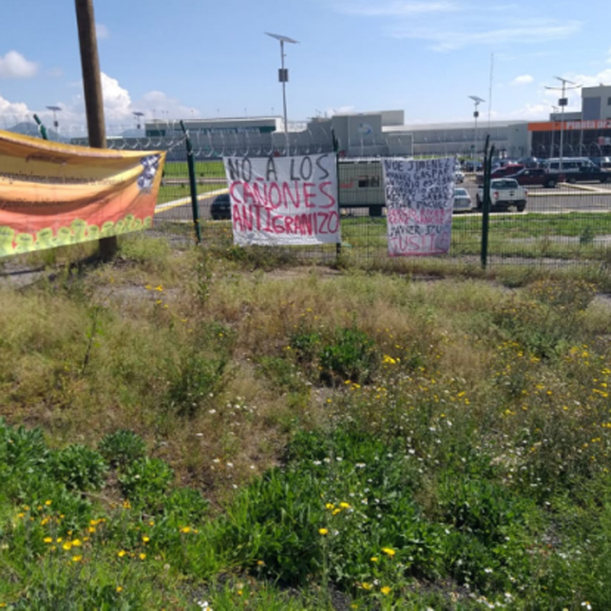 Se manifiestan campesinos para exigir que autoridades estatales cumplas con sus promesas