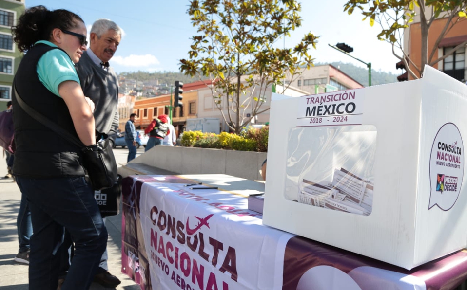 El presidente tiene preparado borrador para solicitar consulta contra expresidentes