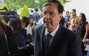 Jaime Cárdenas presenta su renuncia como director del Instituto para Devolver al Pueblo lo Robado