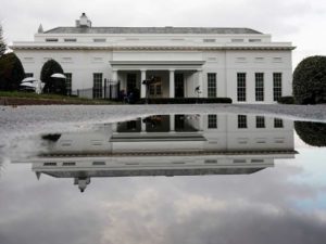 La Casa Blanca realiza rastreo de contactos de covid-19