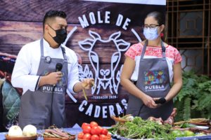 Embajadores del Mole de Caderas, reconocidos cocineros de México