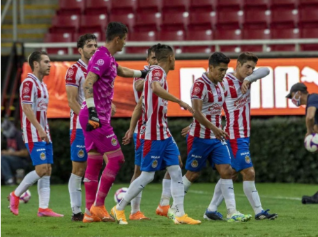 Chivas tiene cuatro casos positivos de covid-19