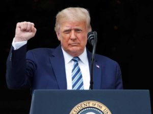 Trump ya no está en riesgo de contagiar covid, señala la Casa Blanca